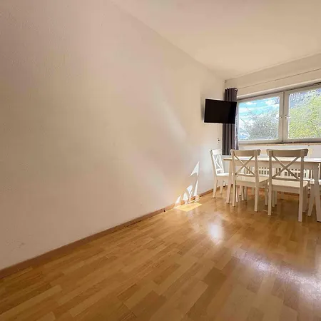 Apartman Sad130 - Schoene Monteurwohnungen In